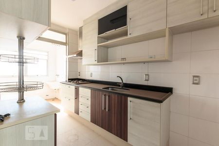 Cozinha de apartamento à venda com 3 quartos, 180m² em Jardim Flamboyant, Campinas