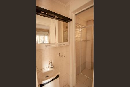 Banheiro de apartamento à venda com 1 quarto, 80m² em Petrópolis, Porto Alegre