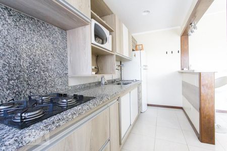 Cozinha de apartamento para alugar com 1 quarto, 48m² em Vila Ipiranga, Porto Alegre