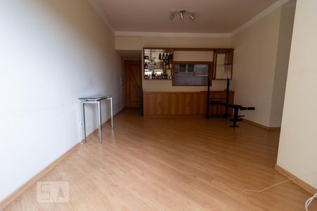 Sala de apartamento para alugar com 3 quartos, 72m² em Piratininga, Osasco