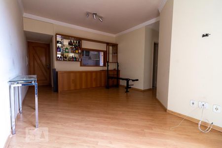 Sala de apartamento para alugar com 3 quartos, 72m² em Piratininga, Osasco