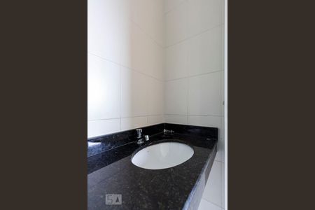 Banheiro Social de apartamento para alugar com 1 quarto, 30m² em Jabaquara, São Paulo