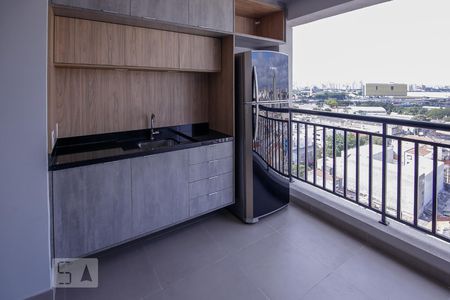 Varanda de kitnet/studio para alugar com 1 quarto, 30m² em Bom Retiro, São Paulo