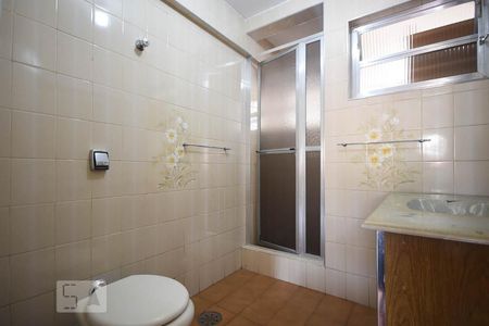 Banheiro de apartamento para alugar com 2 quartos, 100m² em Butantã, São Paulo