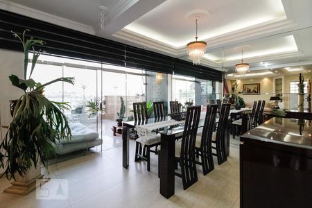 Sala de casa à venda com 4 quartos, 275m² em Jardim Pinheiros, São Paulo