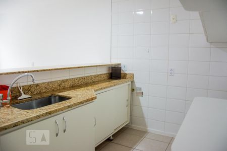 Cozinha de kitnet/studio para alugar com 1 quarto, 35m² em Centro, Rio de Janeiro