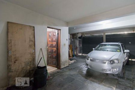 Garagem de casa à venda com 3 quartos, 150m² em Jardim Peri, São Paulo