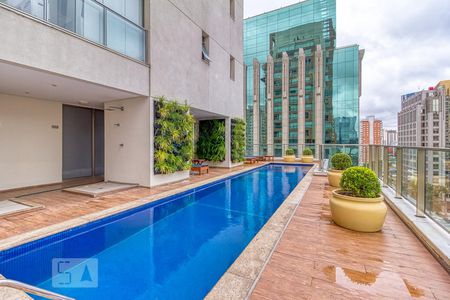 Piscina de apartamento para alugar com 1 quarto, 62m² em Itaim Bibi, São Paulo