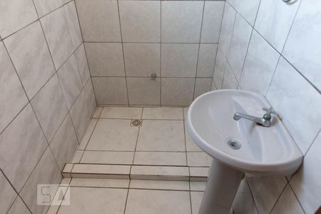 Banheiro de apartamento à venda com 1 quarto, 50m² em Protásio Alves, Porto Alegre