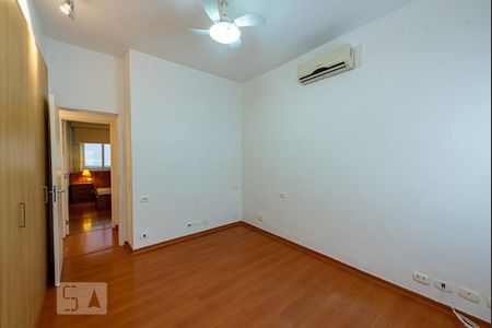 Quarto 1 de apartamento para alugar com 2 quartos, 90m² em Leblon, Rio de Janeiro