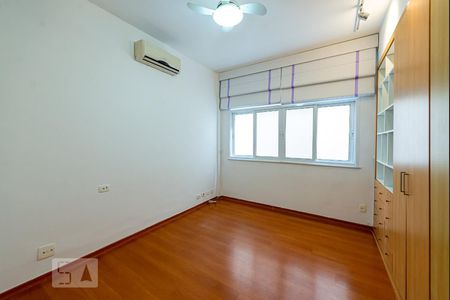 Quarto 1 de apartamento à venda com 2 quartos, 90m² em Leblon, Rio de Janeiro