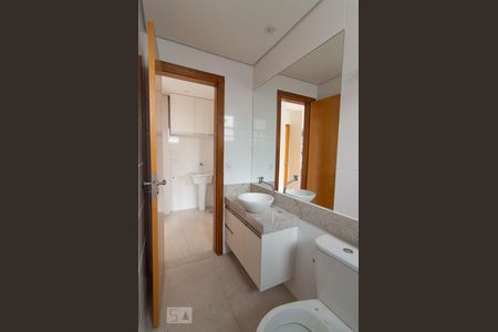 Banheiro de kitnet/studio à venda com 1 quarto, 36m² em Ouro Preto, Belo Horizonte