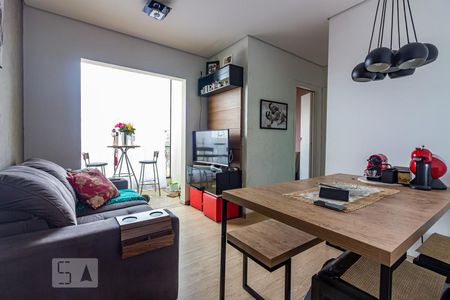 Sala de apartamento à venda com 2 quartos, 50m² em Jardim Celeste, São Paulo
