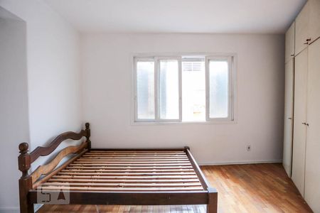 Suíte de apartamento para alugar com 1 quarto, 58m² em Centro Histórico, Porto Alegre