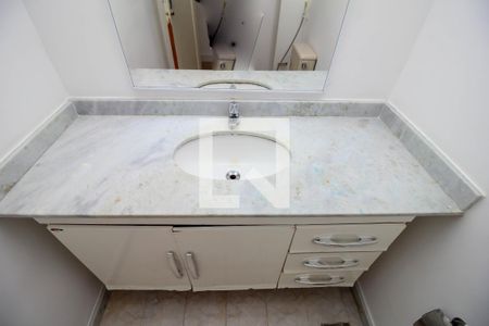 Lavabo de apartamento para alugar com 1 quarto, 110m² em Santa Teresa, Rio de Janeiro