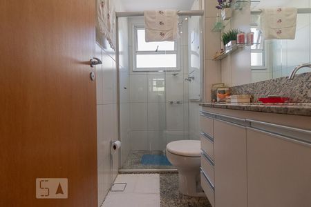 Banheiro de apartamento à venda com 2 quartos, 90m² em Prado, Belo Horizonte