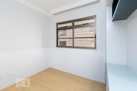 Apartamento à venda com 4 quartos, 134m² em Funcionários, Belo Horizonte