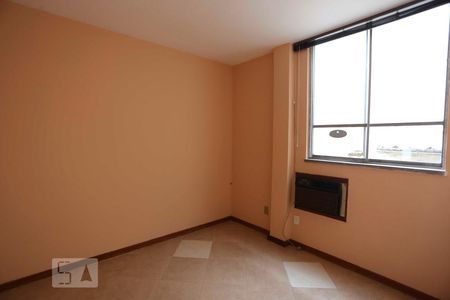 Quarto 2 de apartamento para alugar com 2 quartos, 55m² em Santa Rosa, Niterói