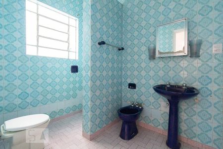 Banheiro de casa para alugar com 3 quartos, 100m² em Vila Carrão, São Paulo