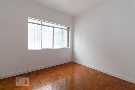 Quarto 1 de casa para alugar com 3 quartos, 100m² em Vila Carrão, São Paulo
