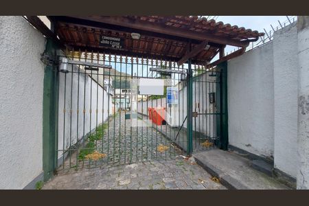 Fachada do Condomínio de casa de condomínio para alugar com 2 quartos, 80m² em Piedade, Rio de Janeiro