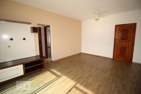 Sala de apartamento para alugar com 2 quartos, 85m² em Anil, Rio de Janeiro