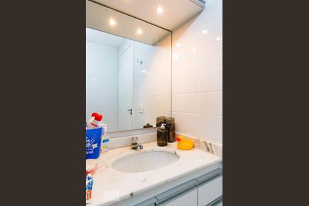 Banheiro de apartamento para alugar com 2 quartos, 64m² em Parque Brasília, Campinas
