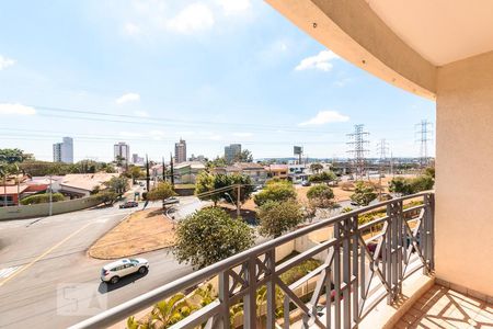 Sacada de apartamento à venda com 4 quartos, 107m² em Jardim das Paineiras, Campinas