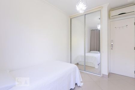 QUARTO 2 de apartamento para alugar com 3 quartos, 100m² em Asa Norte, Brasília