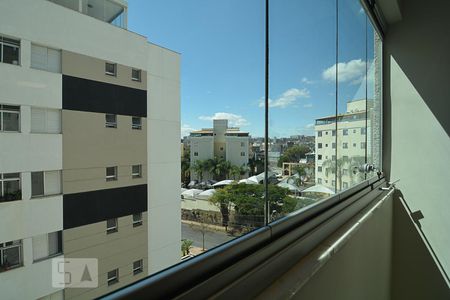 Detalhe janela  de apartamento à venda com 2 quartos, 51m² em Cinquentenário, Belo Horizonte