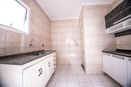 Cozinha de apartamento para alugar com 2 quartos, 65m² em Jardim das Bandeiras, Campinas