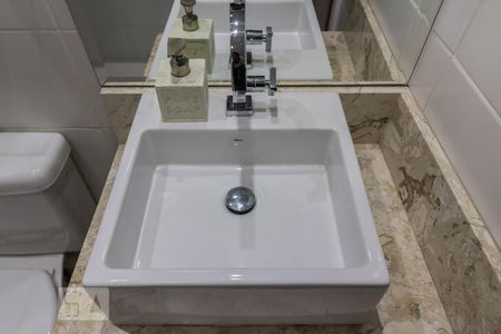 Pia do banheiro de apartamento para alugar com 3 quartos, 63m² em Ponte Grande, Guarulhos