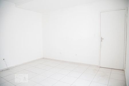 Sala de casa para alugar com 2 quartos, 50m² em Itaquera, São Paulo