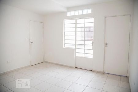 Sala de casa para alugar com 2 quartos, 50m² em Itaquera, São Paulo