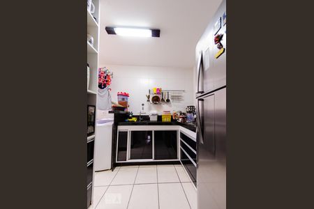 Apartamento para alugar com 2 quartos, 55m² em João Pinheiro, Belo Horizonte