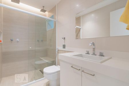 Banheiro de apartamento para alugar com 3 quartos, 113m² em Flamengo, Rio de Janeiro