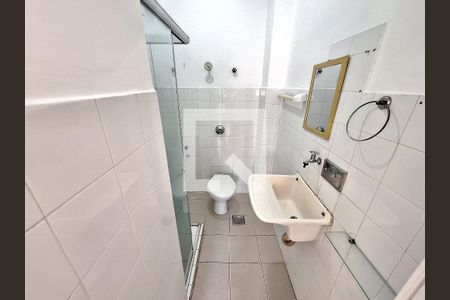 Banheiro de apartamento à venda com 1 quarto, 23m² em Glória, Rio de Janeiro