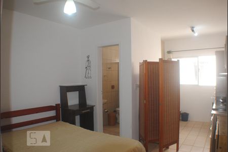 Dormitório de kitnet/studio para alugar com 1 quarto, 32m² em Ingleses do Rio Vermelho, Florianópolis