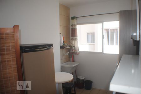 Cozinha/Área de serviço de kitnet/studio para alugar com 1 quarto, 32m² em Ingleses do Rio Vermelho, Florianópolis