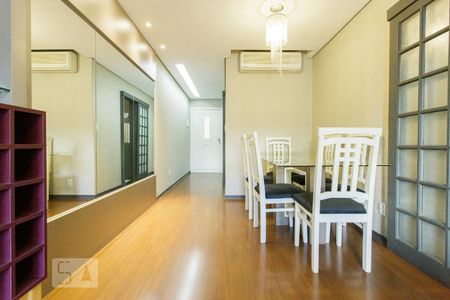 Sala de apartamento à venda com 2 quartos, 71m² em Bela Vista, Porto Alegre