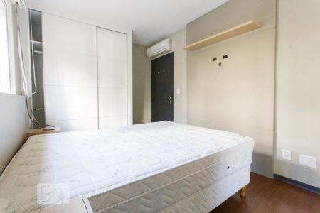 Quarto 1 de apartamento à venda com 2 quartos, 71m² em Bela Vista, Porto Alegre