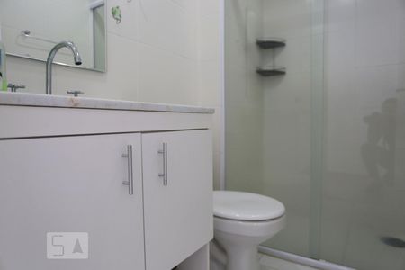 Banheiro de apartamento para alugar com 3 quartos, 82m² em Vila Sônia, São Paulo