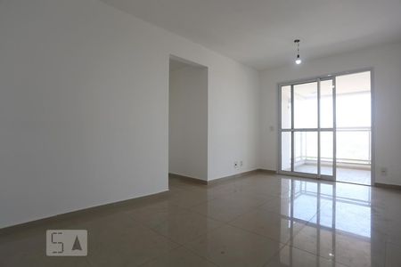 Sala de apartamento para alugar com 3 quartos, 82m² em Vila Sônia, São Paulo