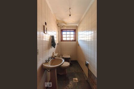 Banheiro de Serviço de casa para alugar com 3 quartos, 498m² em Jardim Flamboyant, Campinas