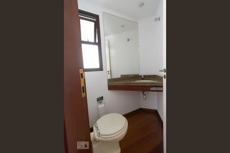 Lavabo de apartamento para alugar com 4 quartos, 180m² em Santo Amaro, São Paulo