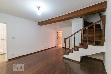 Casa para alugar com 160m², 3 quartos e 2 vagasSala