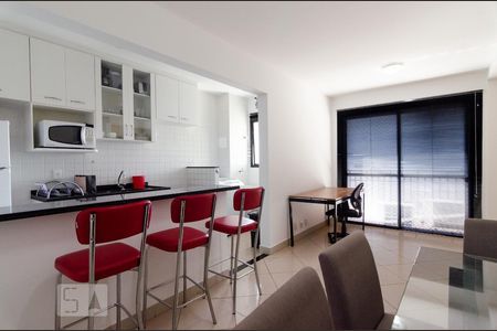 Sala de apartamento para alugar com 2 quartos, 60m² em Cambuí, Campinas