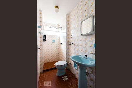 Banheiro de apartamento para alugar com 1 quarto, 50m² em Bela Vista, Porto Alegre