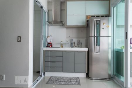 Cozinha de apartamento para alugar com 1 quarto, 46m² em Setor Bueno, Goiânia