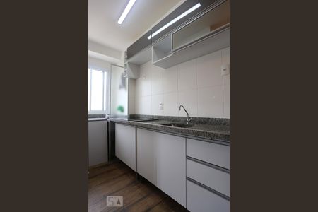 Cozinha de kitnet/studio para alugar com 1 quarto, 37m² em Vila Gomes, São Paulo